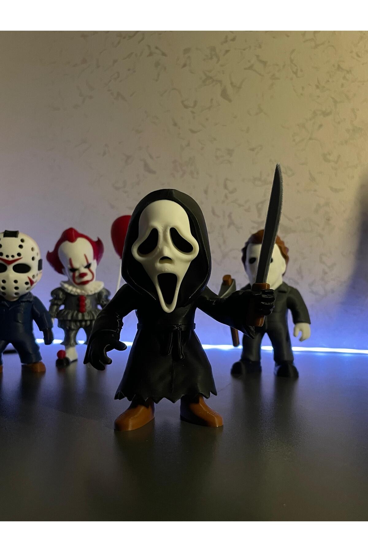 Ghost Face Figürü – Scream Korku Filmi Koleksiyonluk Maskeli Modeli, 3D Baskı Dekoratif Figür 13cm